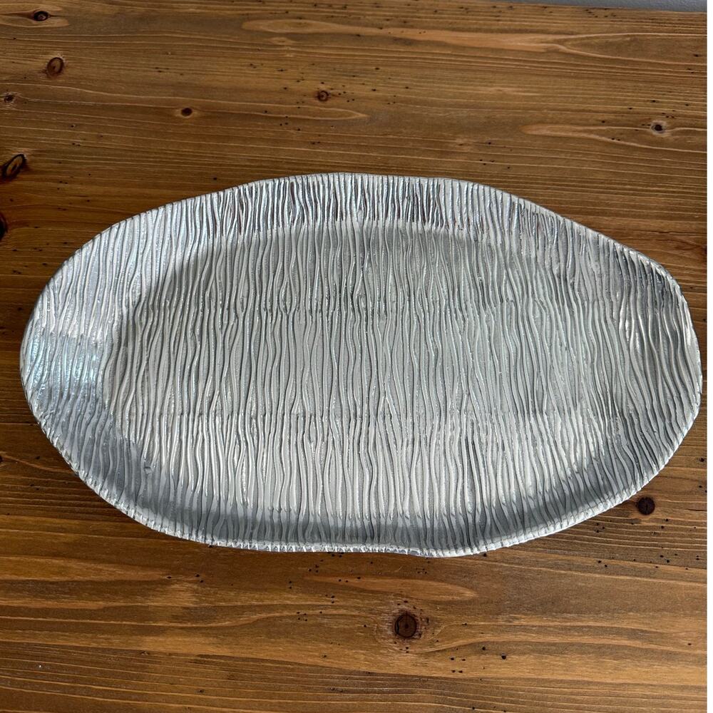 Beatriz Ball Sierra Modern Ripples Oval Platter‎ NWT